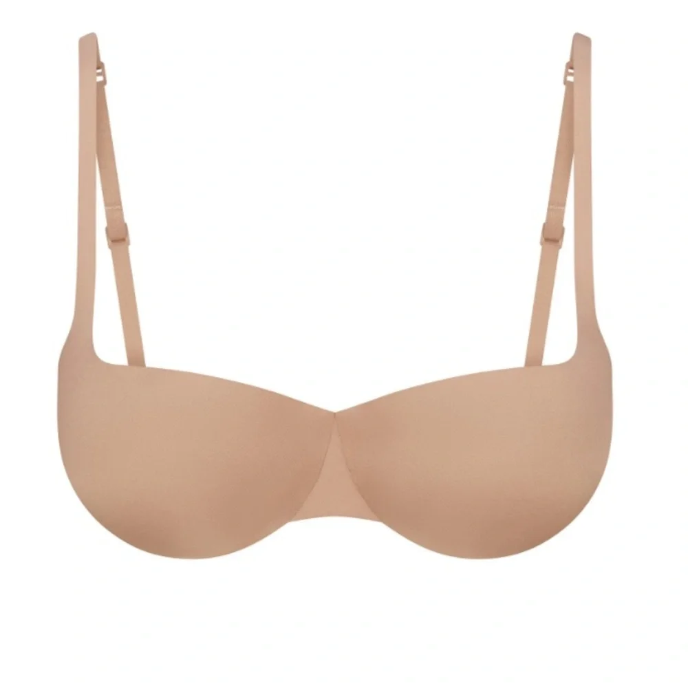 Skims Balconette Push Up Bra - Picture 2 of 6